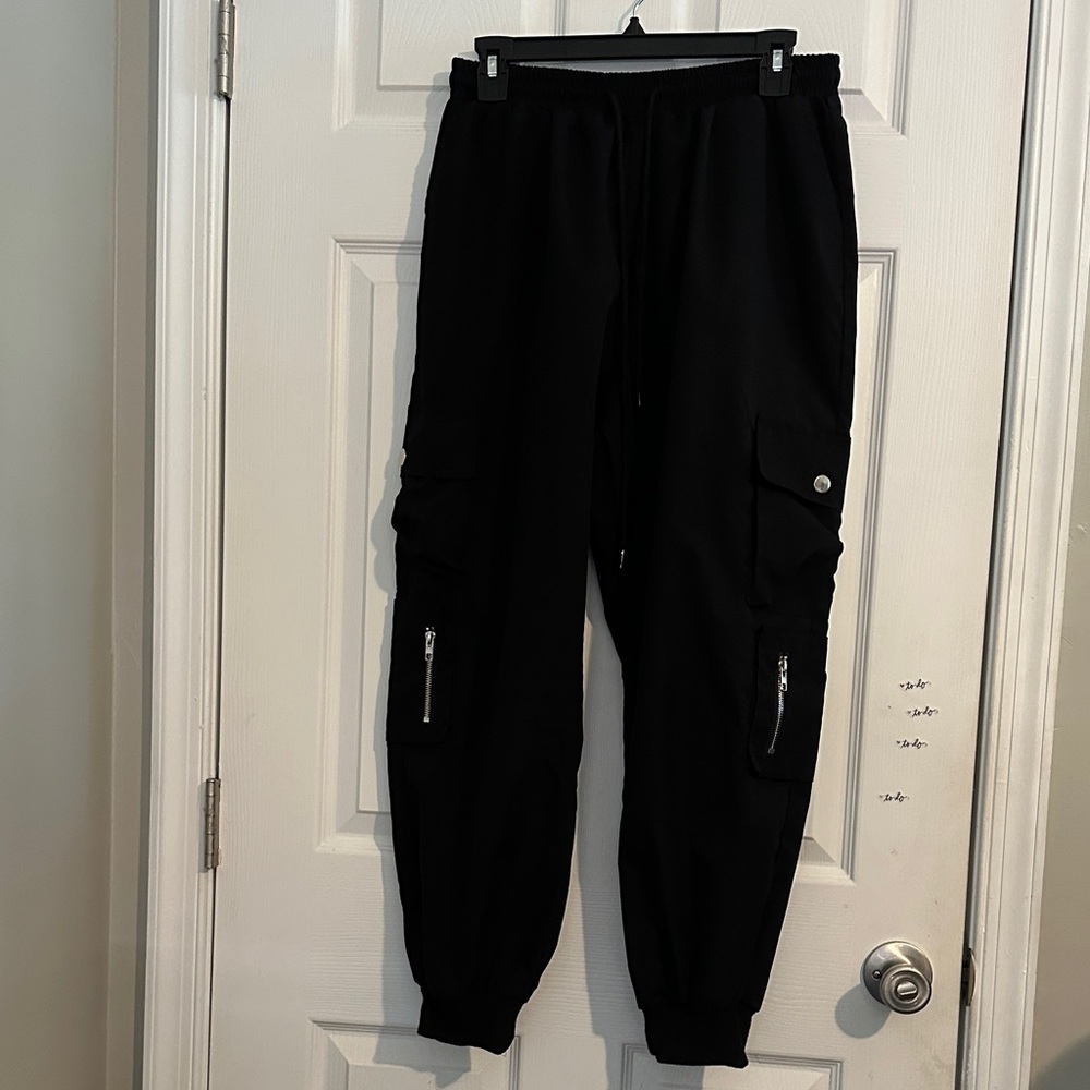 SHEIN Black Cargo Pants with Pockets